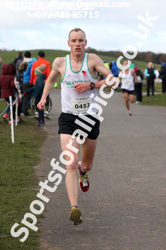 Senior mens and womens Heaton Harriers Memorial 10k Road Race, Newcastle. Photo:  David T. Hewitson/Sports for All Pics
